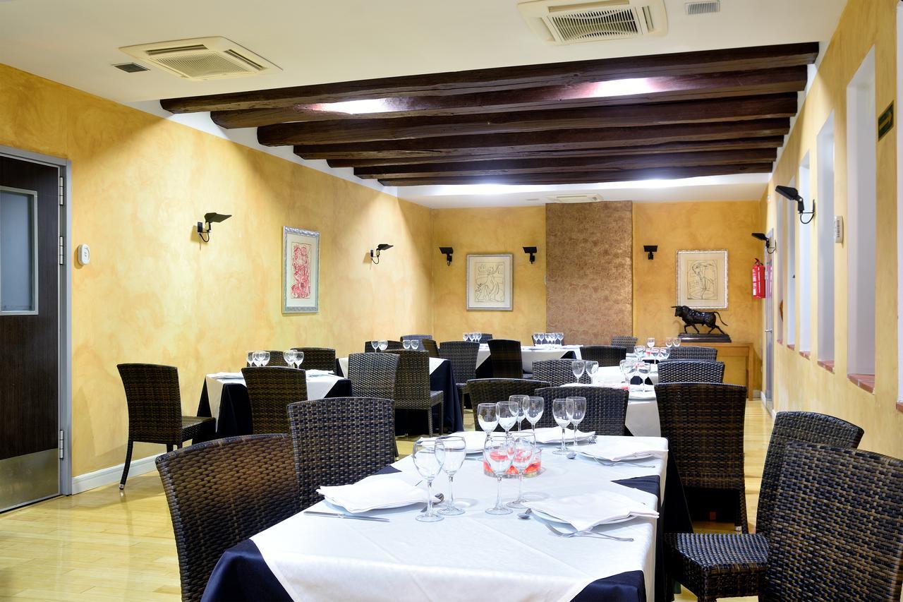 Hotel Ahc Palacio Coria Dış mekan fotoğraf