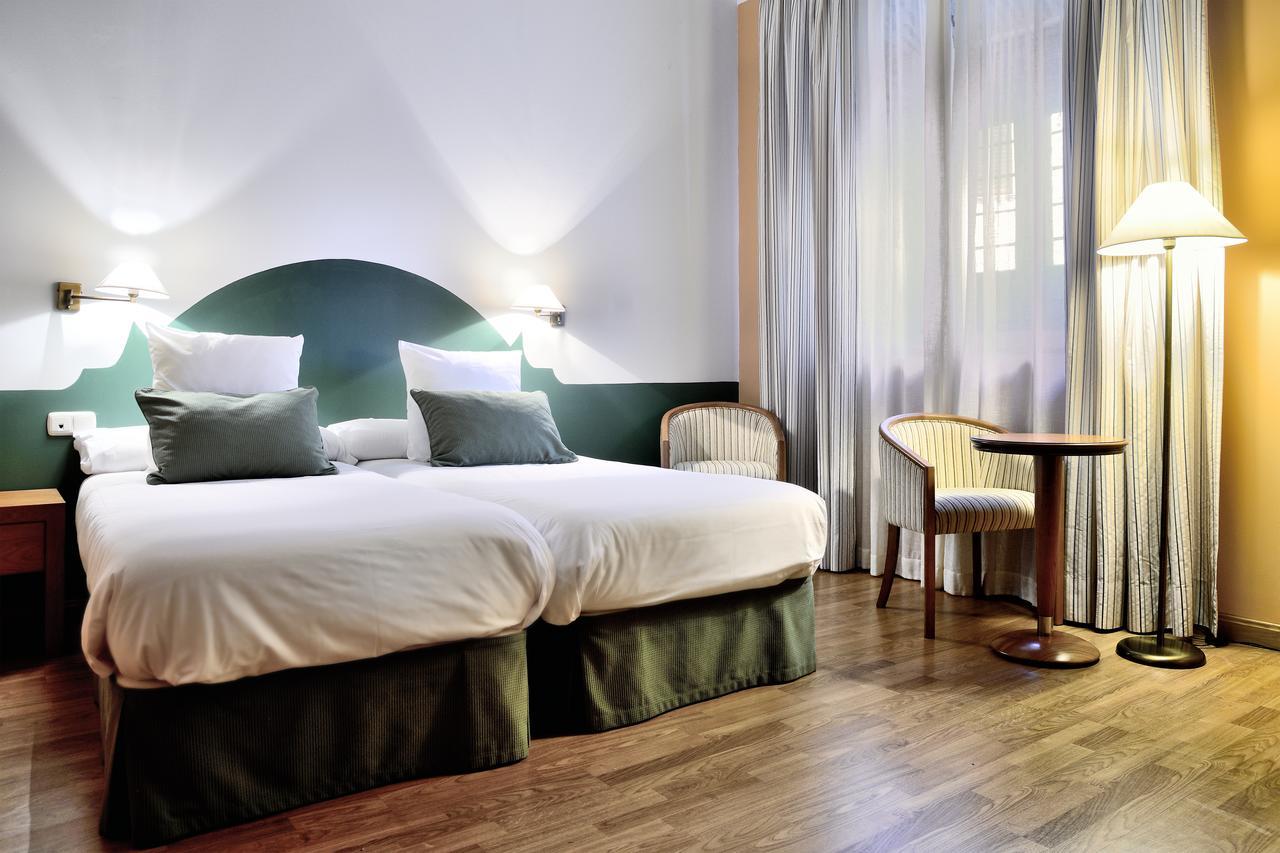 Hotel Ahc Palacio Coria Dış mekan fotoğraf