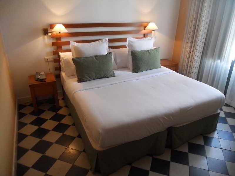 Hotel Ahc Palacio Coria Dış mekan fotoğraf